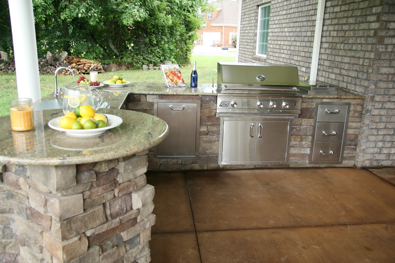 Outdoor Kitchen Stone Installation NY